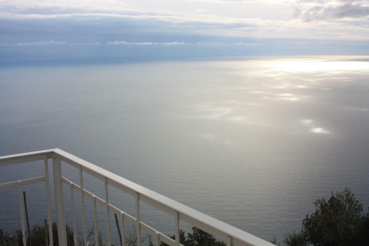 Residence Pizzo Corvo فوروري المظهر الخارجي الصورة